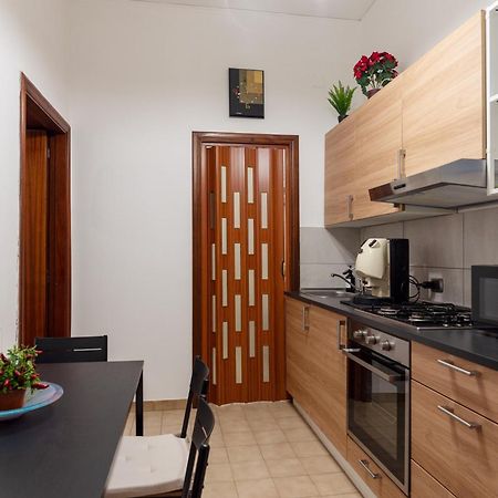 Am Apartment Napoli - Tra Il Centro E La Stazione Centrale Exteriör bild