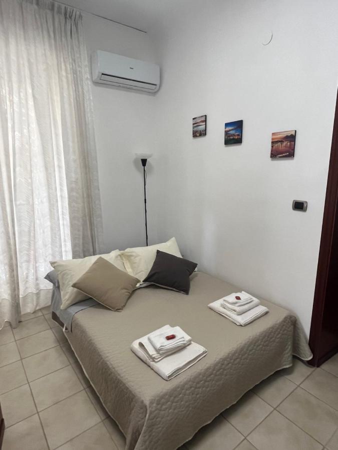 Am Apartment Napoli - Tra Il Centro E La Stazione Centrale Exteriör bild