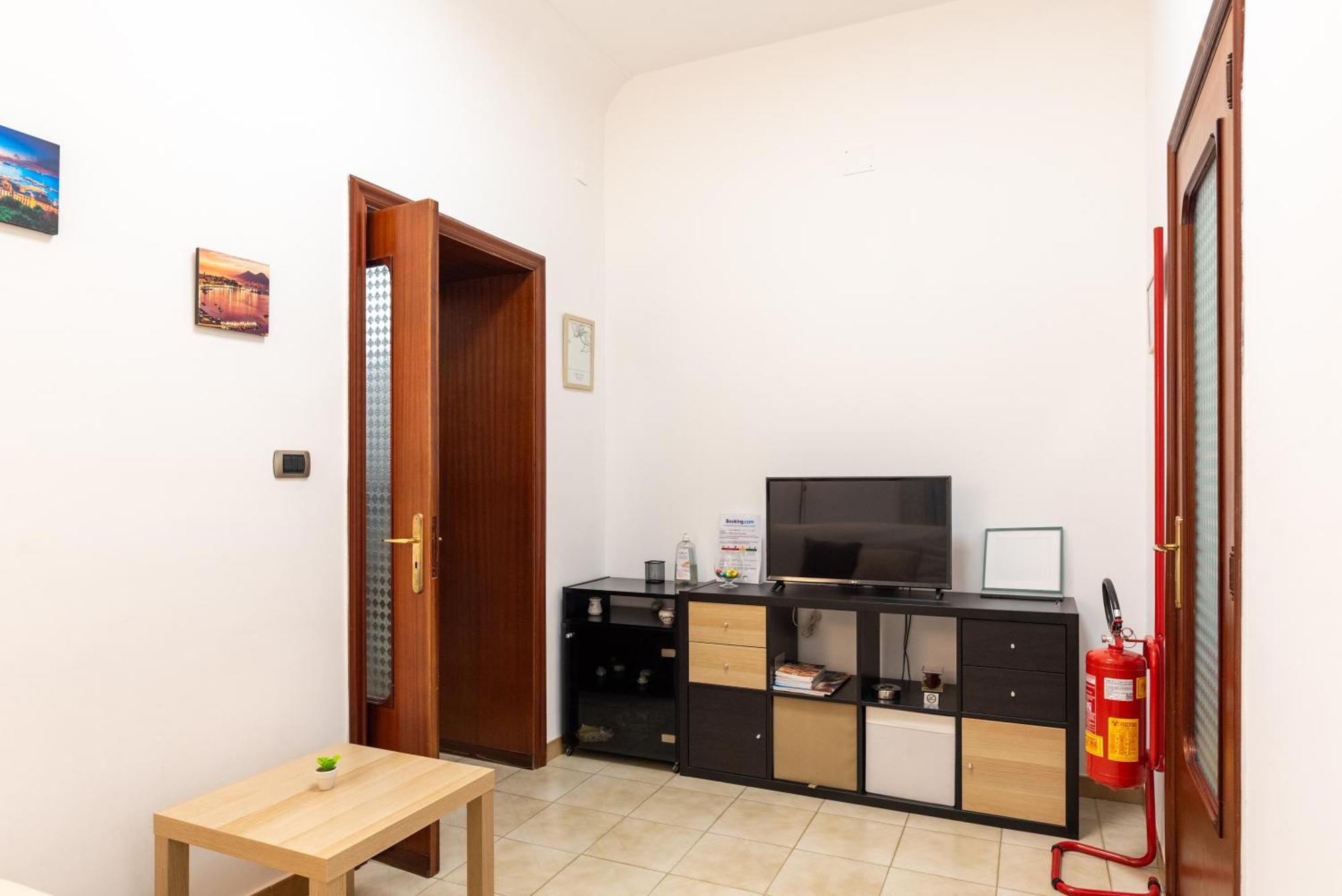 Am Apartment Napoli - Tra Il Centro E La Stazione Centrale Exteriör bild